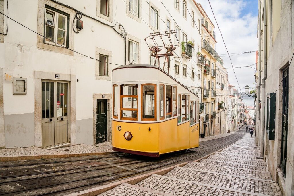 Brasileira Desaparecida em Portugal Encontrada Após Ataque de Pânico